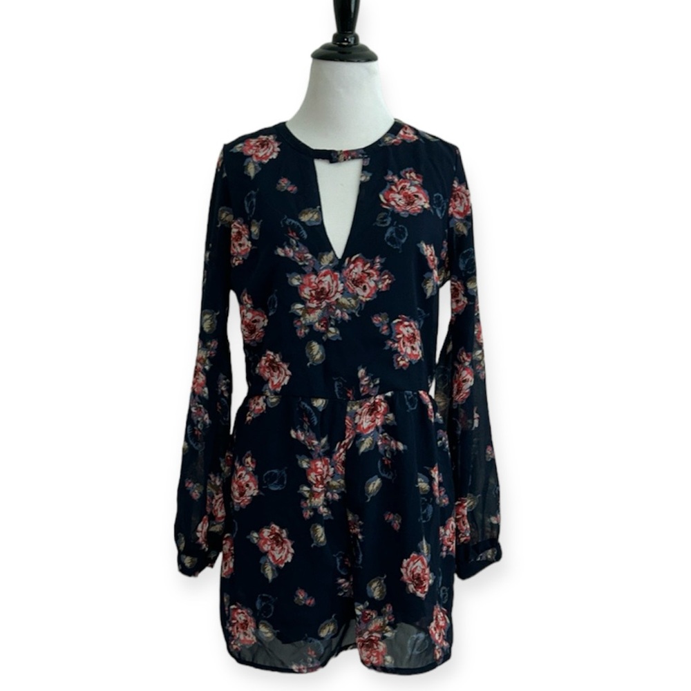 Abercrombie and fitch women’s floral long sleeve romper size 6